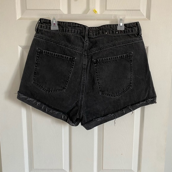 Black distressed denim wash shorts. Women’s size 13, Garage brand - Picture 3 of 3